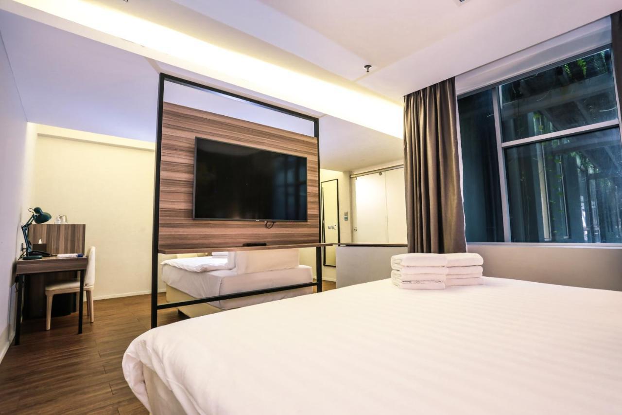 Days Hotel & Suites By Wyndham Kl - Chan Sow Lin Mrt Or Lrt Kuala Lumpur Kültér fotó
