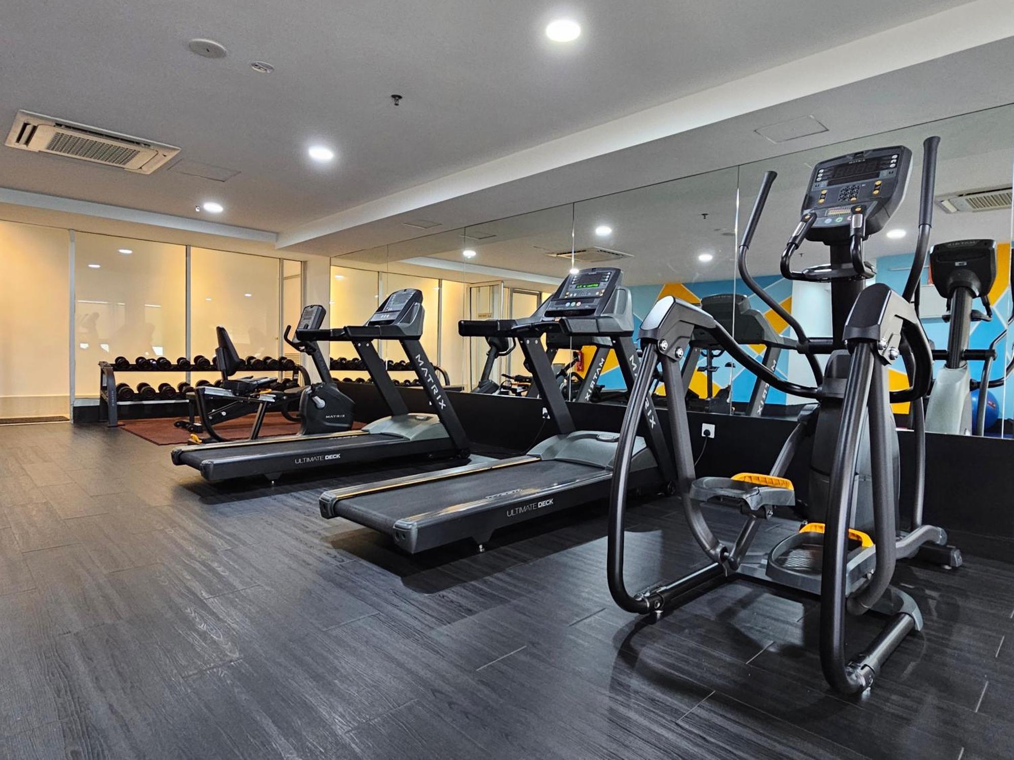 Days Hotel & Suites By Wyndham Kl - Chan Sow Lin Mrt Or Lrt Kuala Lumpur Kültér fotó