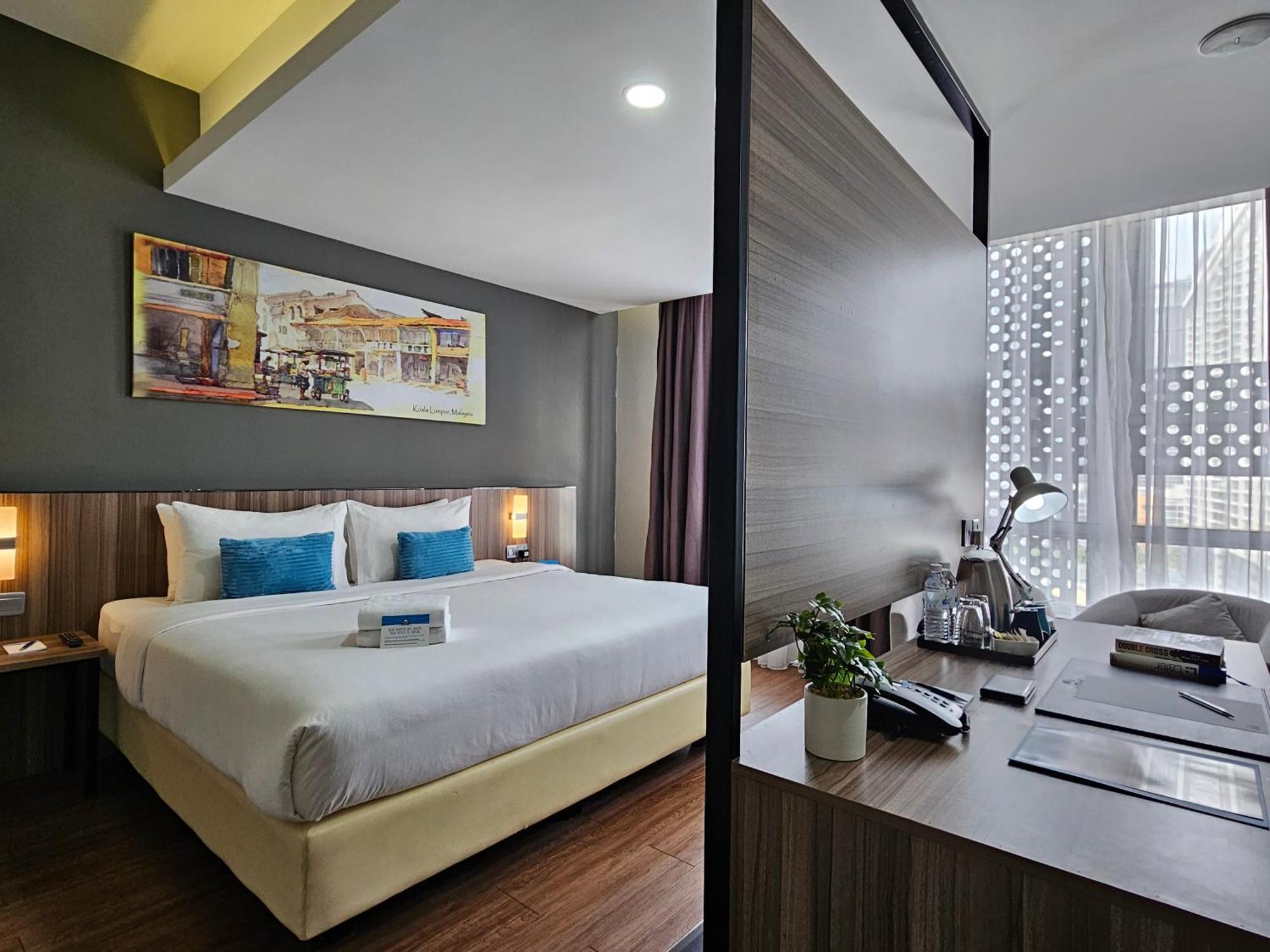Days Hotel & Suites By Wyndham Kl - Chan Sow Lin Mrt Or Lrt Kuala Lumpur Kültér fotó